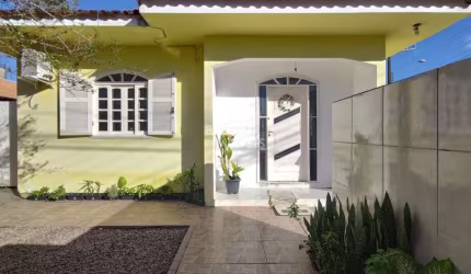 Casa com 3 quartos à venda na Rua Recanto do Parque, 14, São João do Rio Vermelho, Florianópolis por R$ 650.000