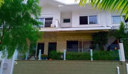 Casa em condomínio fechado com 3 quartos à venda na Rua das Piraúnas, 845, Jurerê Internacional, Florianópolis por R$ 2.500.000