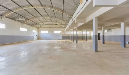 Barracão / Galpão / Depósito para alugar na R. Ver. Rosemiro Ferreira dos Santos, 8796, Jardim Nossa Senhora das Graças, Campina Grande do Sul, 800 m2 por R$ 15.000
