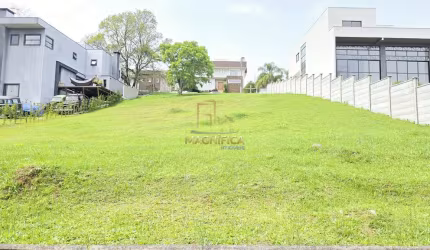 Terreno em condomínio fechado à venda na Rua Antônio Guaresi, 400, Vila Torres I, Campo Largo, 970 m2 por R$ 695.000