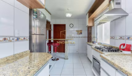 Casa com 3 quartos à venda na Rua Araçari, 499, Pinheirinho, Curitiba, 53 m2 por R$ 720.000