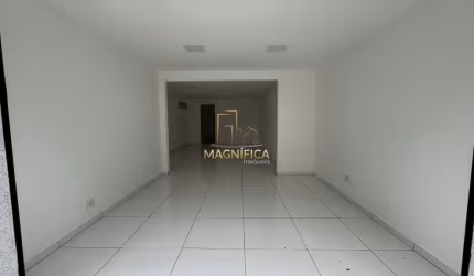 Sala comercial para alugar na Avenida Nossa Senhora de Lourdes, 12, Jardim das Américas, Curitiba, 50 m2 por R$ 5.015