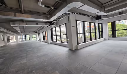 Sala comercial para alugar na Rua Emiliano Perneta, 952, Centro, Curitiba, 273 m2 por R$ 25.500