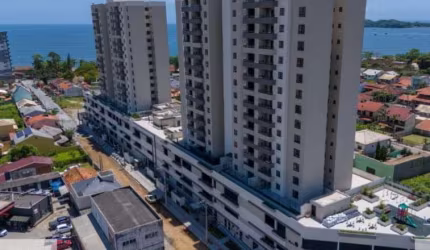 Apartamento com 2 quartos à venda na Avenida Eugênio Krause, 2865, Armação, Penha, 71 m2 por R$ 920.000