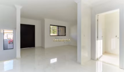 Casa com 3 quartos para alugar na Rua João Tschannerl, 240, Vista Alegre, Curitiba por R$ 6.500