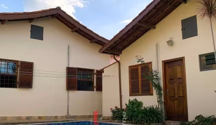 Casa térrea Bairro Vila Helena Atibaia -SP