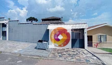 Casa com 3 quartos para alugar, 120 m² por R$ 2.900/mês - São Braz - Curitiba/PR