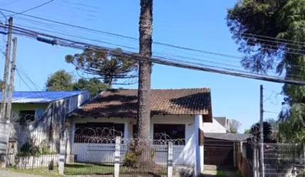 Terreno a venda  Campina do Siqueira; 381,70m²  com construção de 122,09m² averb