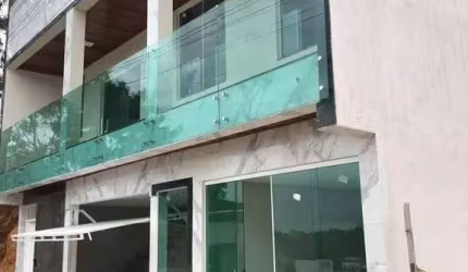Casa à venda em Santana do Paraíso, Jardim Vitória, com 3 quartos, 330m²