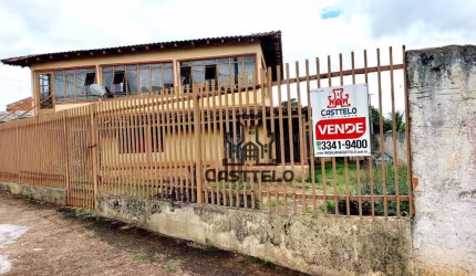 Sobrado à venda, 311 m² por R$ 435.000 - Califórnia - Londrina/PR