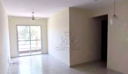 Apartamento com 3 dormitórios à venda, 72 m² por R$ 212.000,00 - Conjunto Residencial Itamaraty - Londrina/PR