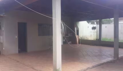Casa com 3 dormitórios, 180 m² - venda por R$ 800.000,00 ou aluguel por R$ 4.000,00/mês - Vila Brasil - Londrina/PR