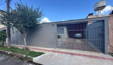 Casa com 5 dormitórios à venda, 280 m² por R$ 950.000 - Tietê - Londrina/PR