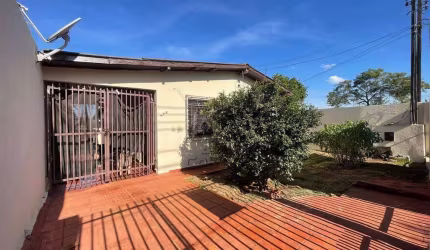 Casa com 3 dormitórios à venda, 110 m² por R$ 270.000,00 - Califórnia - Londrina/PR