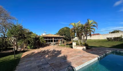 Casa com 3 dormitórios à venda, 120 m² por R$ 2.700.000,00 - Jardim Itatiaia 2 - Londrina/PR