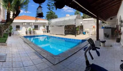 Casa com 3 dormitórios à venda, 309 m² por R$ 2.100.000 - Vila Milton