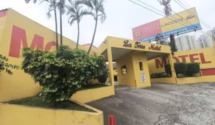 Terreno à venda, 2000 m² por R$ 7.100.000 - Vila Leonor