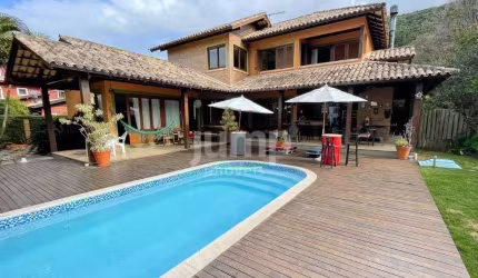 Casa com 3 dormitórios à venda, 263 m² por R$ 2.900.000,00 - Lagoa da Conceição - Florianópolis/SC