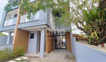Casa Nova / 3 suítes no Campeche, a 80m da praia