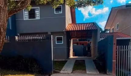 Casa com 3 quartos à venda no Santa Cândida, Curitiba  por R$ 479.000
