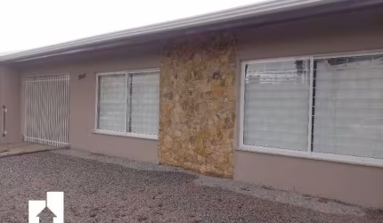Casa comercial com 3 salas para alugar no Bom Jesus, São José dos Pinhais , 220 m2 por R$ 8.500