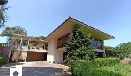 Casa de luxo à venda  em Aristocrata, São José dos Pinhais: 4 quartos, 2 suítes, 6 salas, 4 banheiros, 5 vagas, 540m².