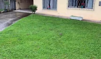 Casa com 4 quartos à venda no Glória, Joinville  por R$ 700.000