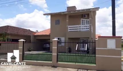 Casa com 3 quartos à venda na Vila Nova, Joinville  por R$ 750.000