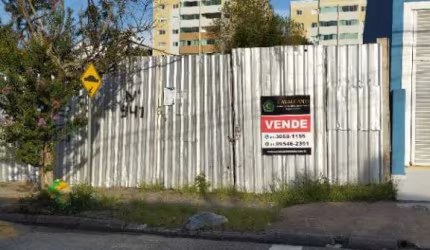 Terreno à venda no Centro, São José dos Pinhais  por R$ 700.000