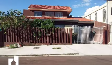 Casa com 4 quartos à venda no Quississana, São José dos Pinhais , 250 m2 por R$ 650.000