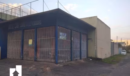 Barracão / Galpão / Depósito à venda no Guatupê, São José dos Pinhais , 300 m2 por R$ 520.000