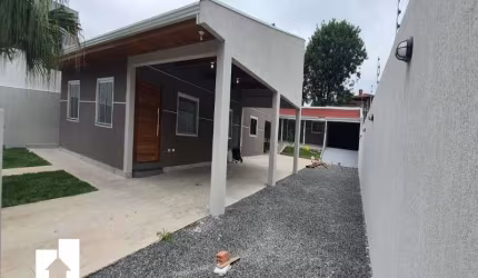Casa com 3 quartos à venda no Aristocrata, São José dos Pinhais  por R$ 1.500.000