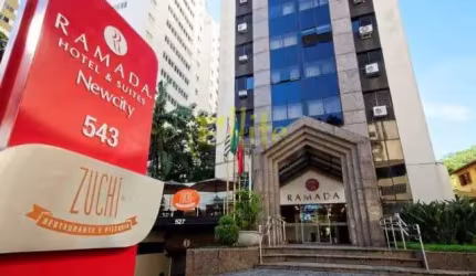 Flat para locação no Itaim, totalmente mobiliado com serviços, próximo da Av Brigadeiro Faria Lima!