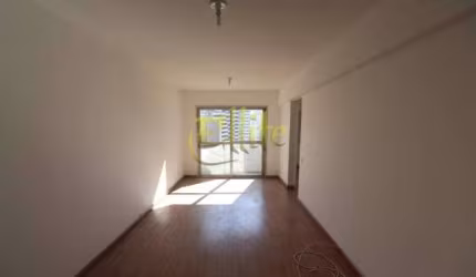 Apartamento sem mobília com 02 dormitórios para locação no bairro Vila Olímpia, São Paulo!