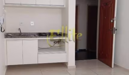 Apto para vender com 01 dormitório, à 300 mts da estação Praça da Árvore!