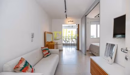 Studio para venda, totalmente mobiliado na região da Chácara Santo Antônio em São Paulo, próximo a Estação Borba Gato!