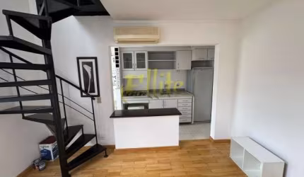 Apartamento duplex para locação e venda na Vila Olímpia totalmente mobiliado, à poucos metros da faculdade INSPER!