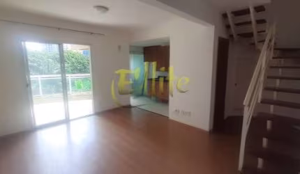 Duplex sem mobília para venda em Moema, São Paulo.