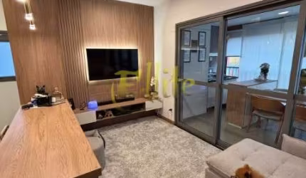 Apartamento semi mobiliado para locação de alto padrão, na região de Moema, ao lado do Shopping Ibirapuera e estação do metro Eucaliptos!