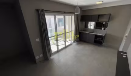 Apartamento semi mobiliado com 01 dormitório para locação e venda na região do Brooklin em São Paulo!