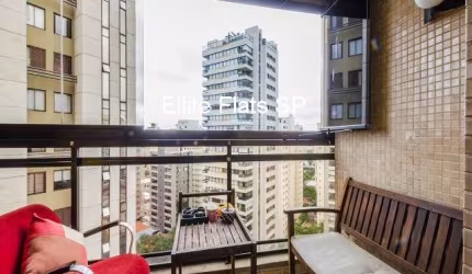Apartamento na região de Moema, São Paulo - SP
