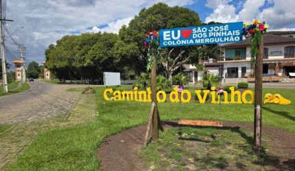 Terreno à venda na Rua Júlio César Setenareski, Colônia Murici, São José dos Pinhais por R$ 4.000.000