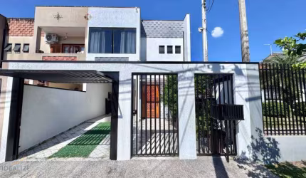 Casa com 4 quartos à venda na Avenida Gonzales Pecotche, 750, Aristocrata, São José dos Pinhais, 143 m2 por R$ 789.000