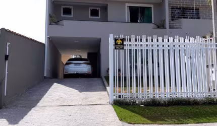 Casa com 3 quartos à venda na Avenida Gonzales Pecotche, Aristocrata, São José dos Pinhais, 267 m2 por R$ 1.199.000