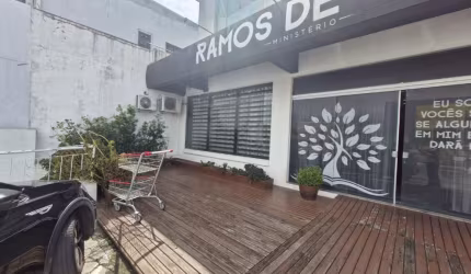 Sala Comercial em Via Principal do Bairro Ingleses
