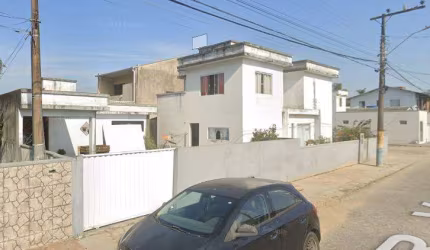Casa para Venda em Navegantes, Centro, 3 dormitórios, 1 suíte, 5 banheiros, 1 vaga