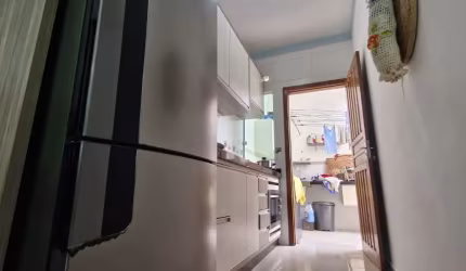 Casa Geminada mobiliada a venda .