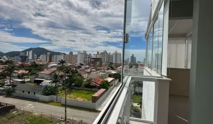 Cobertura para Venda no bairro Gravatá, localizado na cidade de Navegantes / SC.