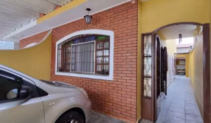 Casa para venda e locação com 3 quartos no Jardim Real - Praia Grande, SP