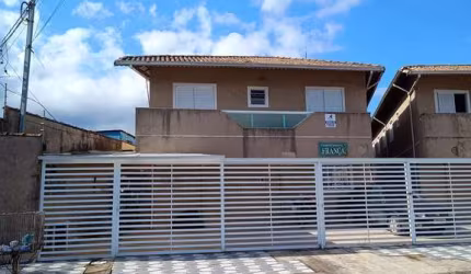 Grande oportunidade! Casa de condomínio à venda no Balneário Esmeralda.
